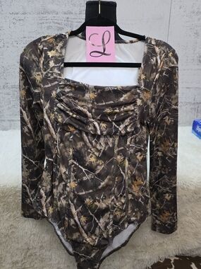 Women's Long-Sleeve Camouflage Print Bodysuit - Brown